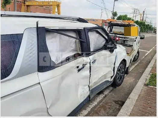 Photo 2 of 21: 2020 Kia Carnivals — Korean insurance auction