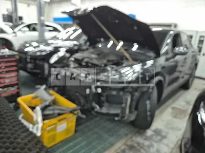 Photo 1 of 18: 2019 Porsche Cayenne — Korean insurance auction