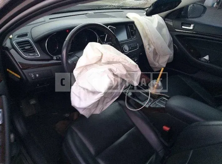 Photo 2 of 13: 2015 Kia K7 — Korean insurance auction