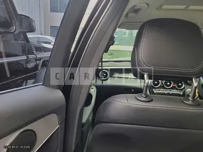 Photo 1 of 9: 2017 Mercedes-Benz C200, VIN WDDWF4CB4HF407900 — Korean insurance auction
