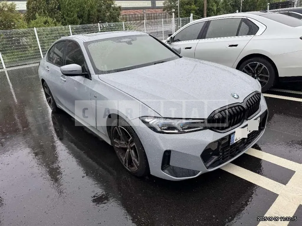 Photo 2 of 9: 2024 BMW 320i — Korean insurance auction