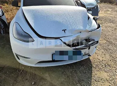 Photo 1 of 18: 2021 Tesla Model Y Long Range — Korean insurance auction