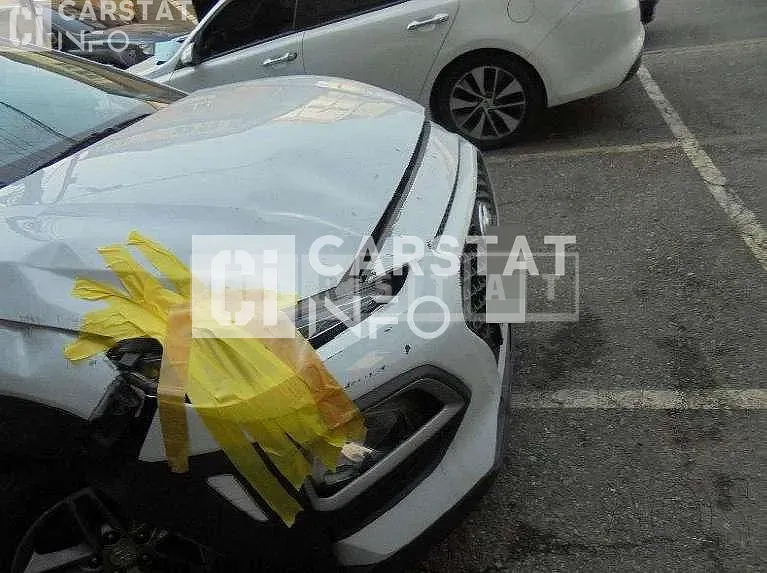 Photo 2 of 23: 2017 Hyundai Kona, VIN KMHK4815GJU030213 — Korean insurance auction