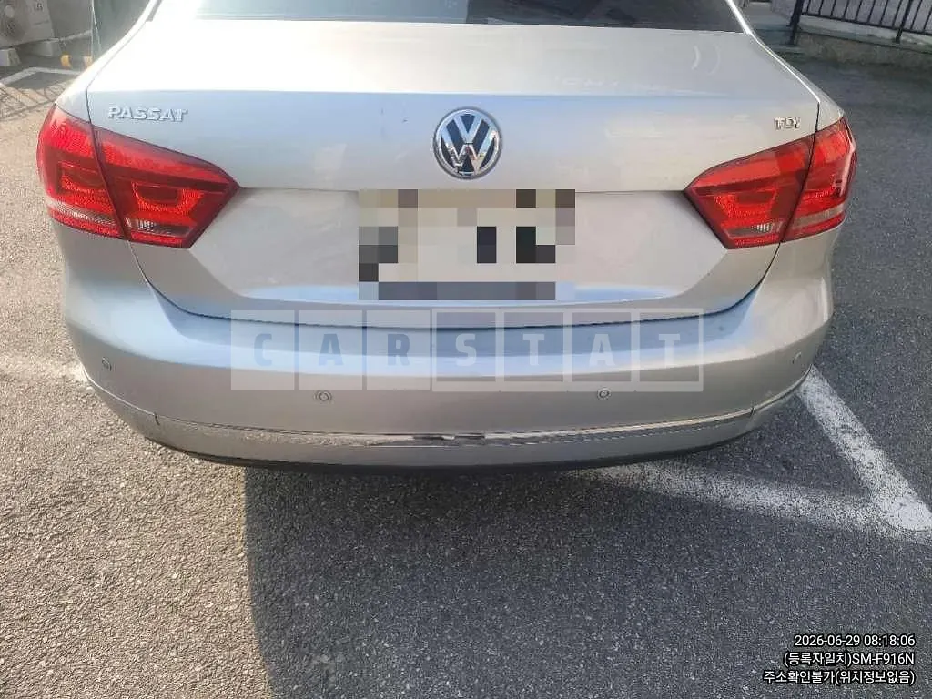 Photo 2 of 17: 2015 Volkswagen Passat 2.0 TDI — Korean insurance auction