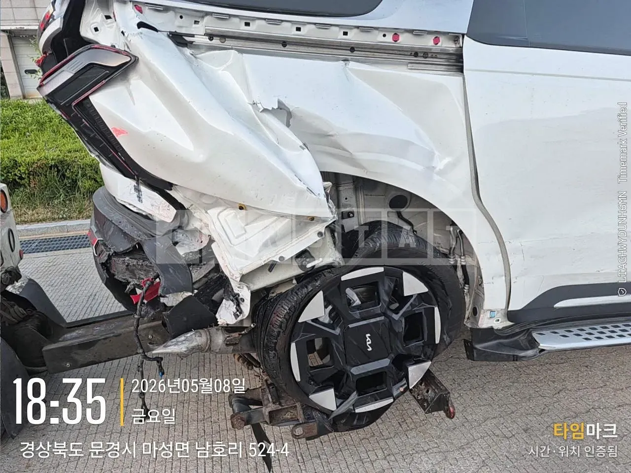 Photo 2 of 20: 2026 Kia Carnival Hybrid, VIN KNANE81ABTS155064 — Korean insurance auction