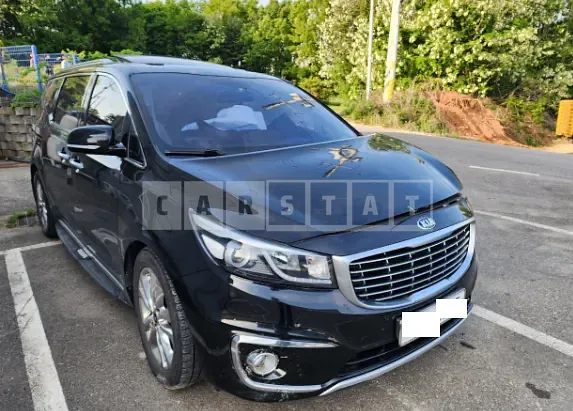 Photo 2 of 30: 2015 Kia Carnival, VIN KNAMC81ABFS056654 — Korean insurance auction