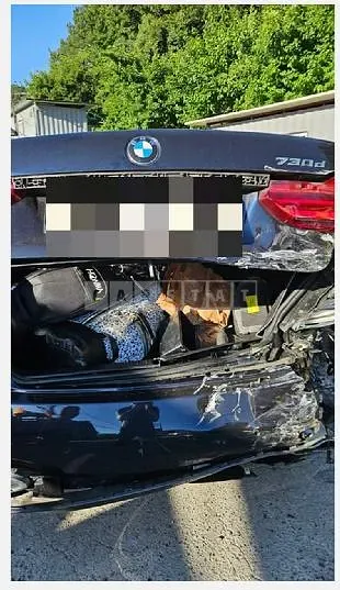 Photo 2 of 6: 2018 BMW 730d xDrive WLTP — Korean insurance auction