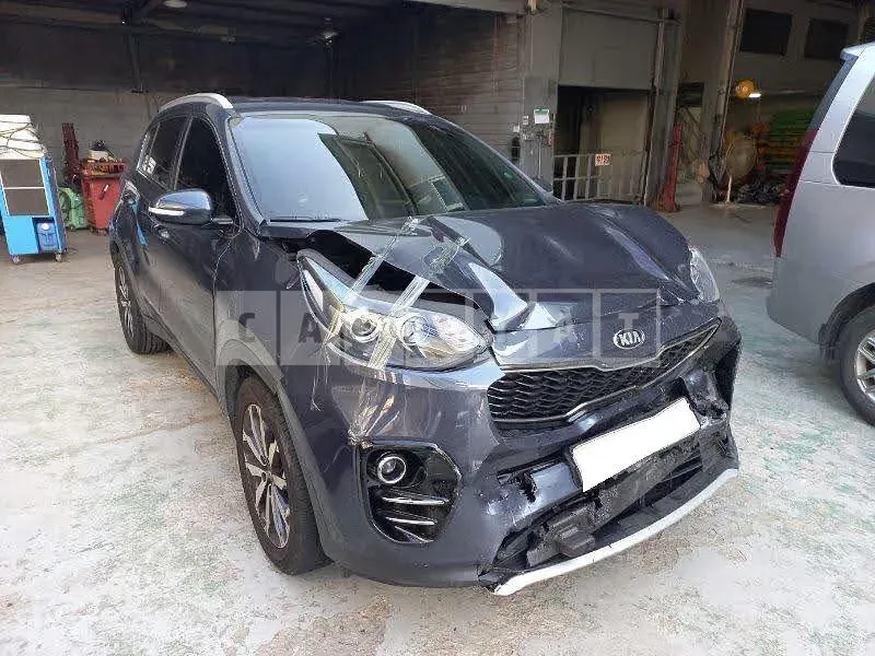 Photo 2 of 23: 2016 Kia Sportage, VIN KNAPN813BGK112368 — Korean insurance auction