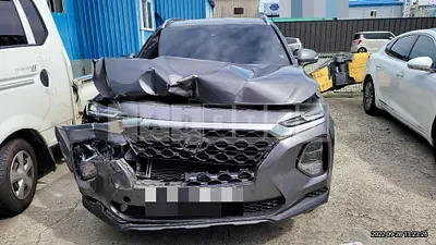 Photo 1 of 30: 2019 Hyundai Santa Fe 2.0 — Korean insurance auction