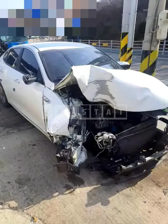 Photo 2 of 10: 2018 Kia K5 2.0(LPI), VIN KNAGS416BKA294020 — Korean insurance auction