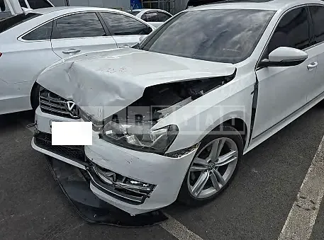 Photo 2 of 7: 2015 Volkswagen Passat 1.8 TSI — Korean insurance auction