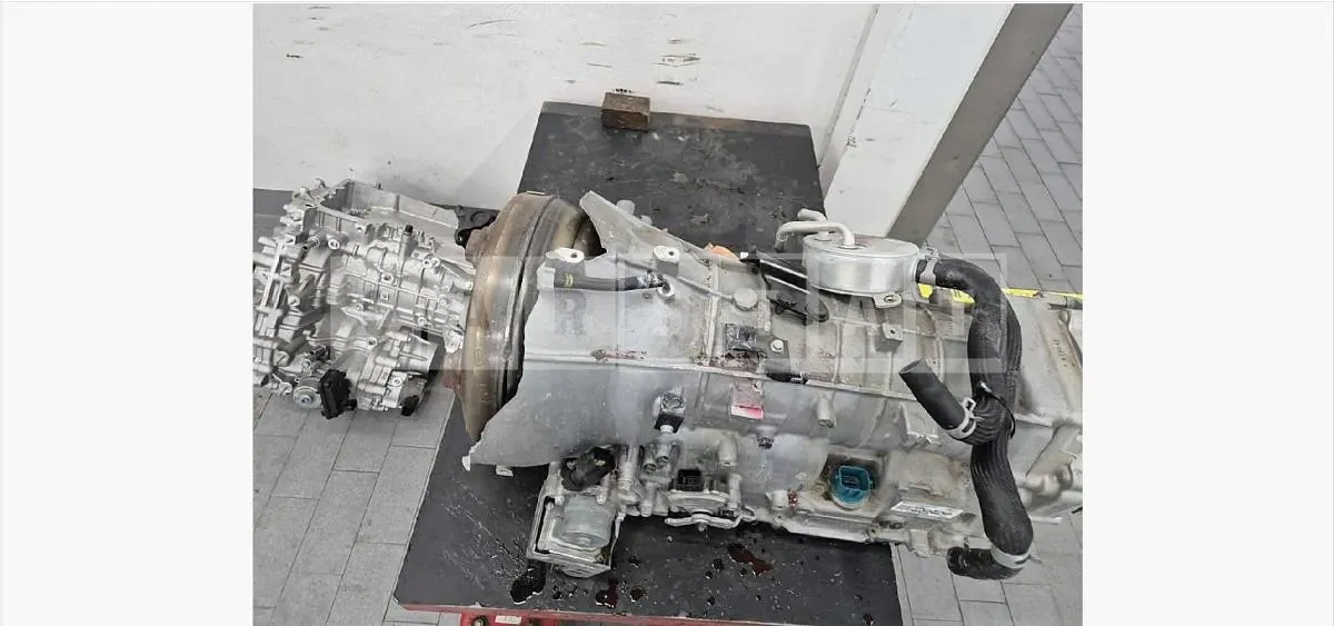 Photo 2 of 3: 2024 Genesis (parts) GV70 Mission — Korean insurance auction