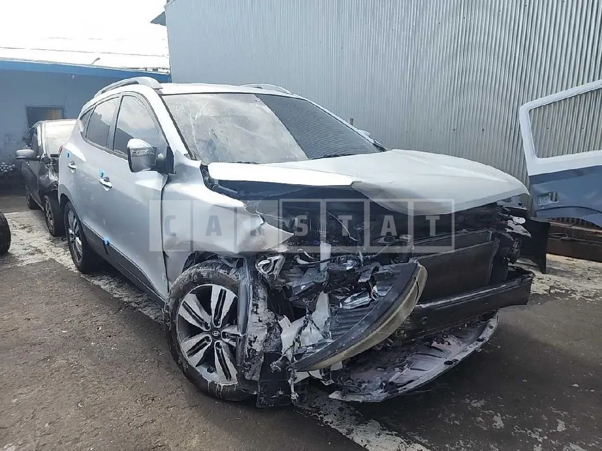 Photo 2 of 18: 2015 Hyundai Tucson ix — Korean insurance auction