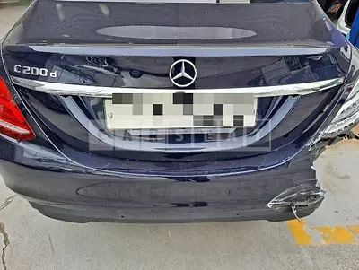 Photo 1 of 9: 2018 Mercedes-Benz C200 d — Korean insurance auction