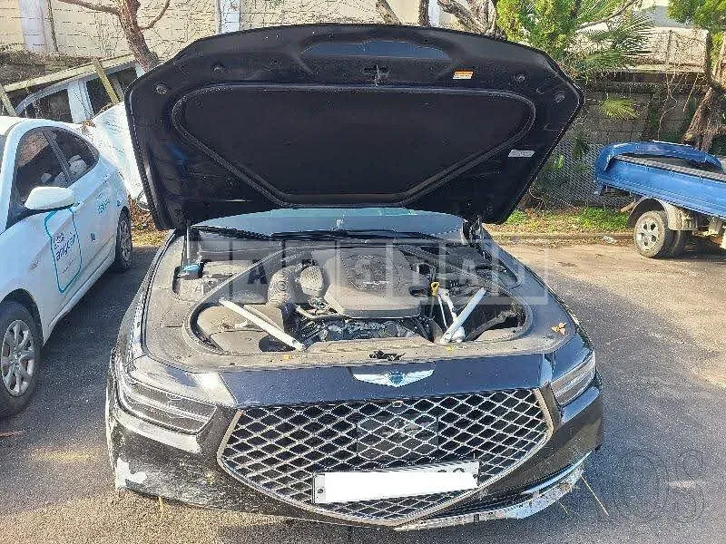 Photo 2 of 19: 2019 Hyundai Genesis /G90, VIN KMHG241DDKU066274 — Korean insurance auction