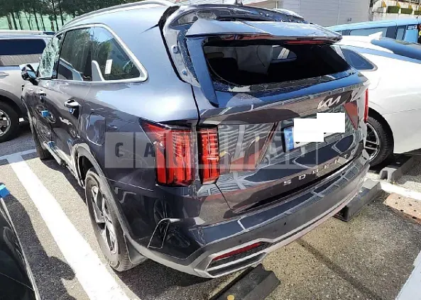 Photo 2 of 12: 2022 Kia Sorento, VIN KNARH81GBNA092087 — Korean insurance auction