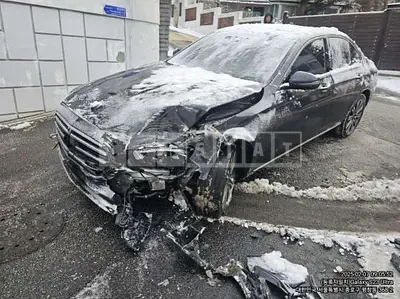 Photo 1 of 34: 2023 Mercedes-Benz E300 e 4Matic — Korean insurance auction