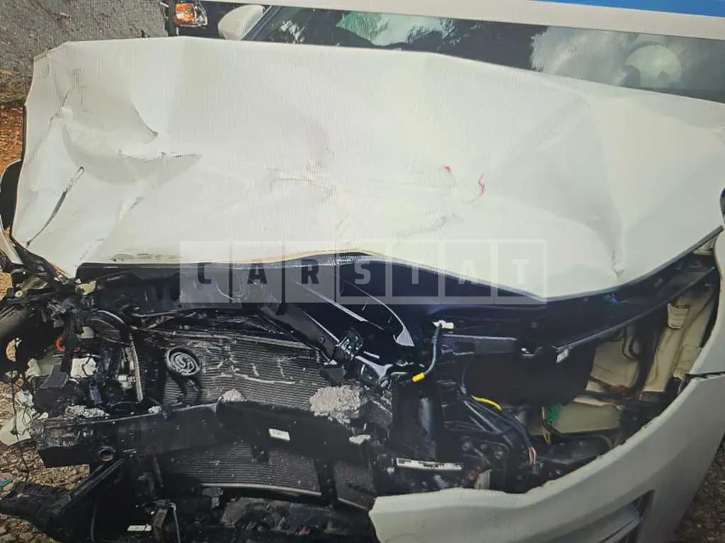 Photo 2 of 39: 2016 Kia K5 2.0 — Korean insurance auction