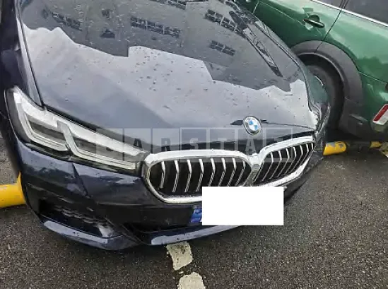 Photo 2 of 16: 2021 BMW 520i — Korean insurance auction