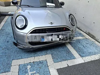 2024 MINI COOPER S FIVE-DOOR