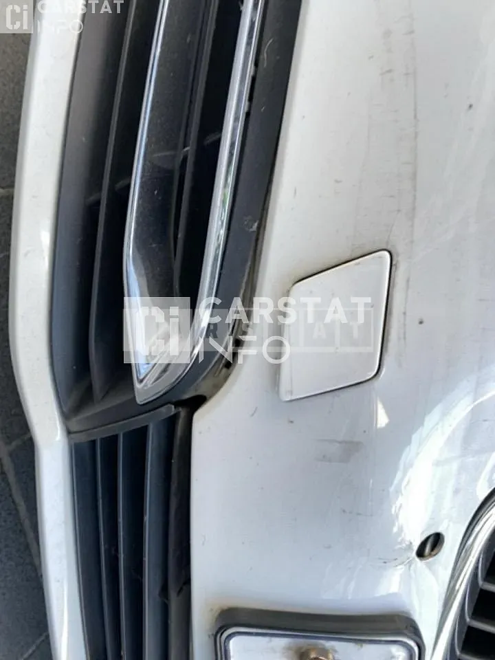 Photo 2 of 15: 2014 BMW 520d — Korean insurance auction