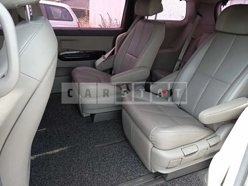 Photo 2 of 49: 2016 Kia Carnival Limousine — Korean insurance auction