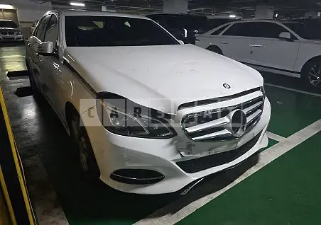 Photo 2 of 7: 2016 Mercedes-Benz E220 CDI — Korean insurance auction