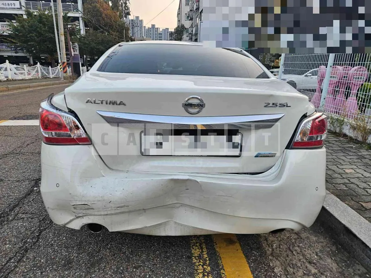 Photo 2 of 27: 2016 Nissan Altima 2.5 — Korean insurance auction