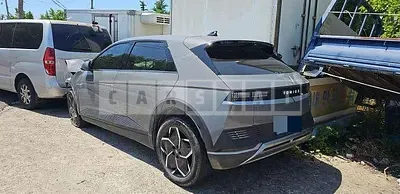 Photo 1 of 17: 2021 Hyundai IONIQ 5 — Korean insurance auction