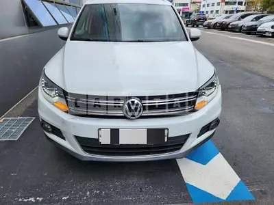 Photo 1 of 13: 2015 Volkswagen Tiguan 2.0 TDI BMT — Korean insurance auction