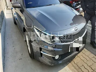 Photo 1 of 11: 2016 Kia K5 2.0, VIN KNAGS411BHA123757 — Korean insurance auction