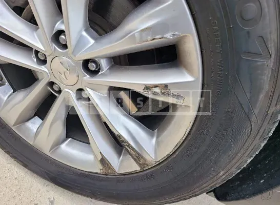 Photo 2 of 50: 2016 Hyundai Santa Fe, VIN KMHSU81UBGU658790 — Korean insurance auction
