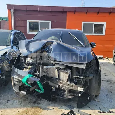 Photo 1 of 19: 2019 Kia Carnival, VIN KNAME81ABKS450403 — Korean insurance auction