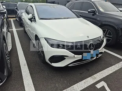 Photo 1 of 24: 2022 Mercedes-Benz EQE350 + — Korean insurance auction