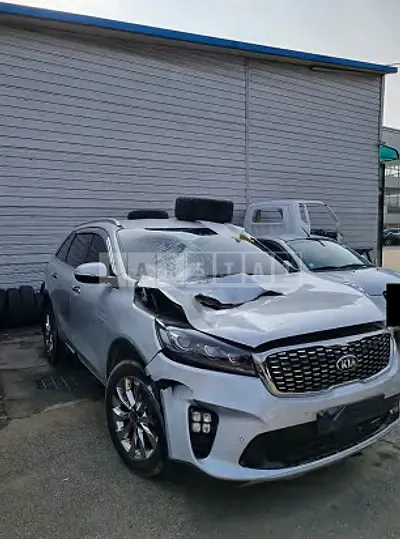 Photo 1 of 26: 2018 Kia Sorento, VIN KNAPH81BDJA410891 — Korean insurance auction