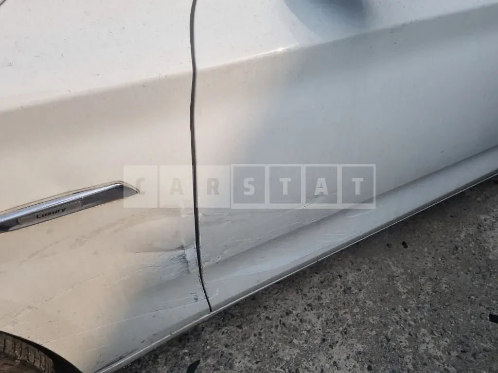 Photo 2 of 11: 2015 BMW Gran Turismo EfficientDynamics E — Korean insurance auction