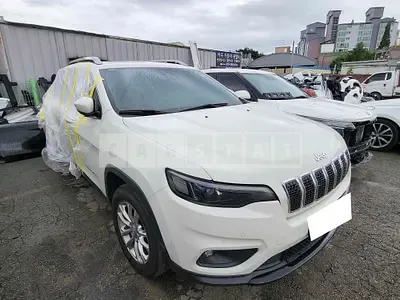 Photo 1 of 18: 2018 Jeep Cherokee 2.4, VIN 1C4PJMCB6KD124995 — Korean insurance auction