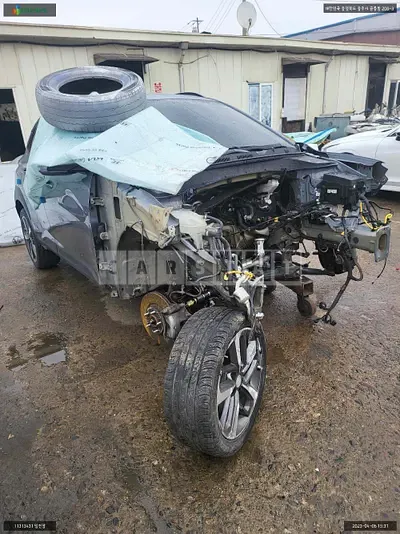 Photo 1 of 19: 2018 Hyundai Kona, VIN KMHK4815GJU219535 — Korean insurance auction