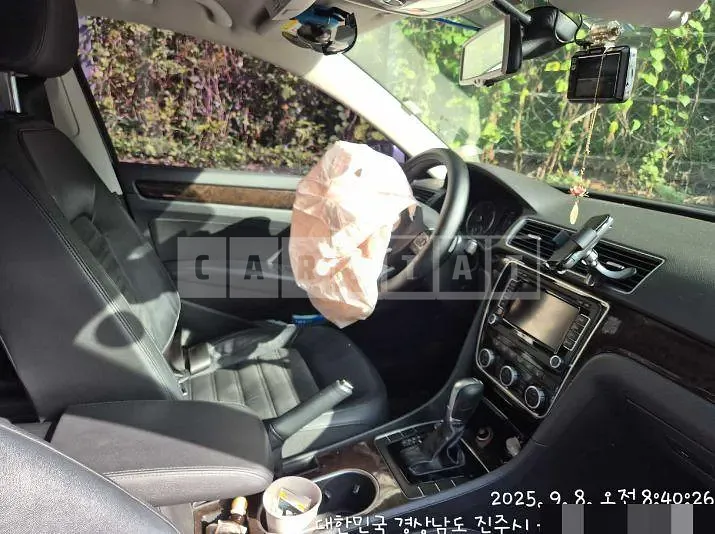 Photo 2 of 7: 2015 Volkswagen Passat 2.0 TDI — Korean insurance auction