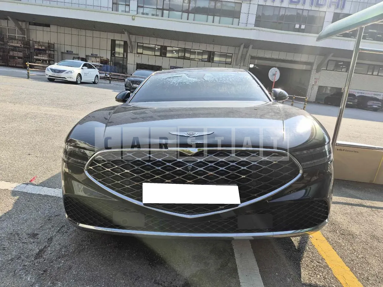 Photo 2 of 37: 2022 Genesis G90, VIN KMTFA41DDNU017161 — Korean insurance auction