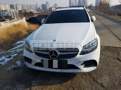 Photo 1 of 14: 2021 Mercedes-Benz C200 — Korean insurance auction