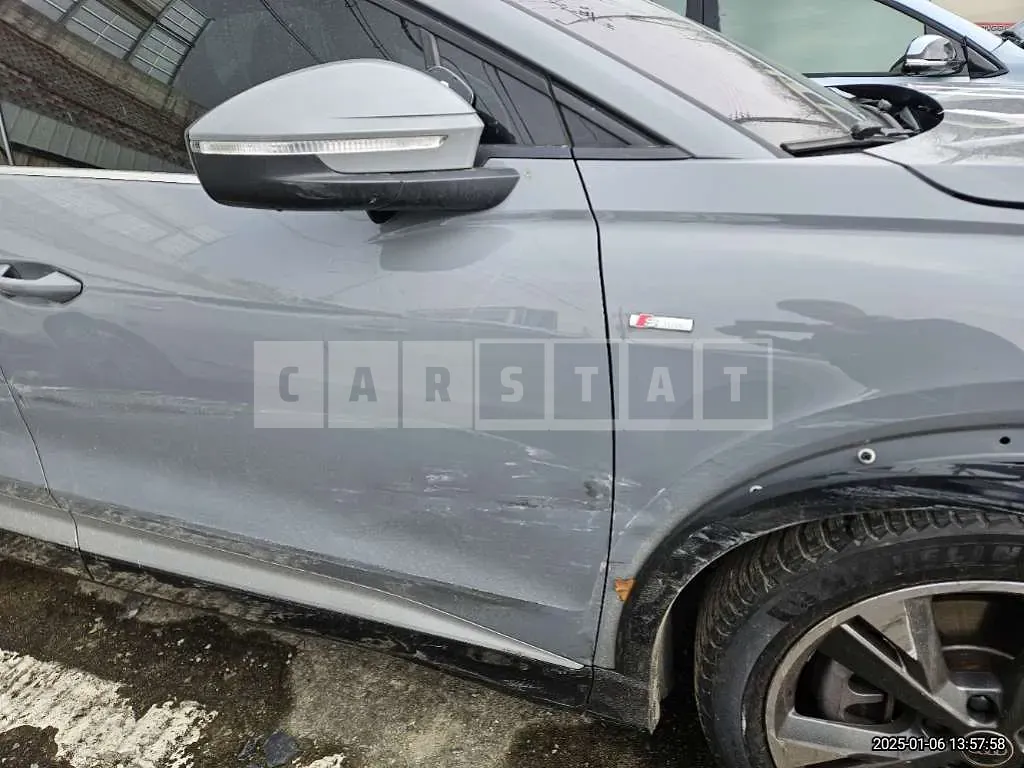 Photo 2 of 13: 2023 Audi Q4 40 e-tron — Korean insurance auction