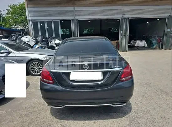 Photo 2 of 19: 2015 Mercedes-Benz C220 BlueTec — Korean insurance auction
