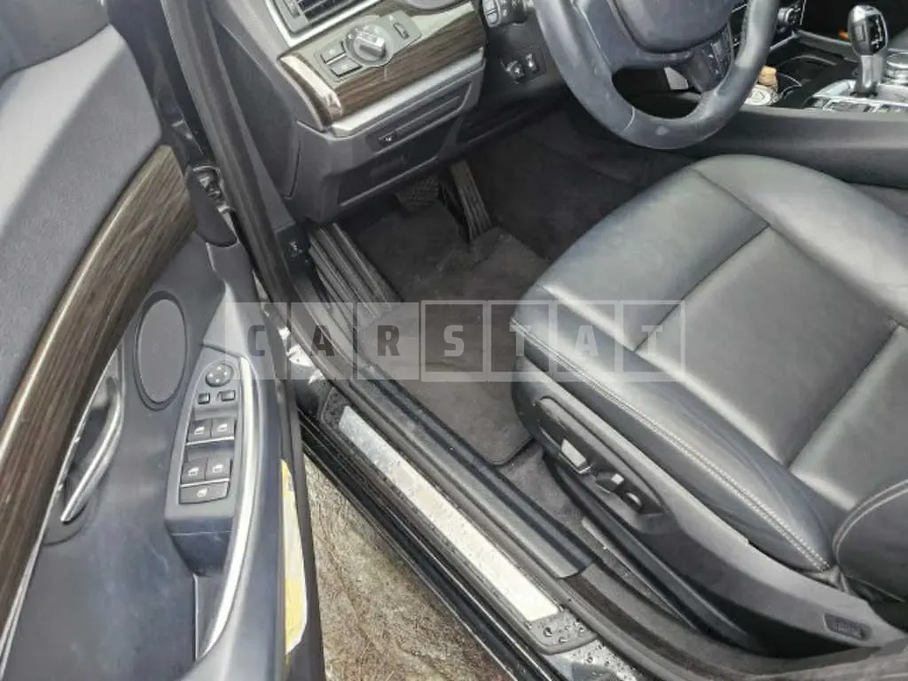 Photo 2 of 5: 2015 BMW Gran Turismo 35i xDrive — Korean insurance auction