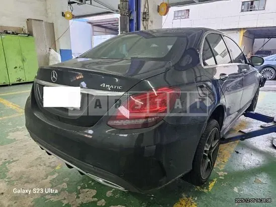 Photo 2 of 23: 2019 Mercedes-Benz C 220d, VIN WDDWF1FBXKR472928 — Korean insurance auction