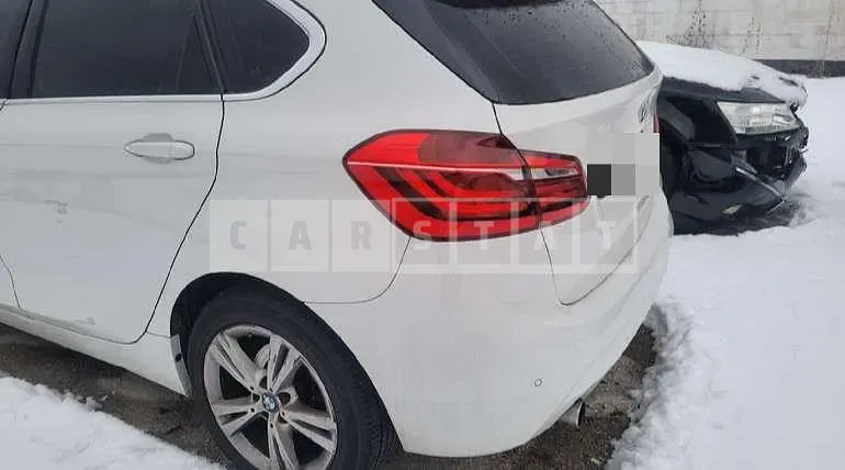 Photo 2 of 14: 2018 BMW Active Tourer — Korean insurance auction