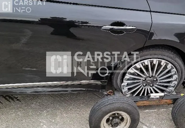 Photo 2 of 18: 2022 Genesis Genece G80, VIN KMTGE411PNU001830 — Korean insurance auction
