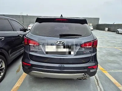 Photo 1 of 10: 2016 Hyundai Santa Fe DM 2.0 — Korean insurance auction