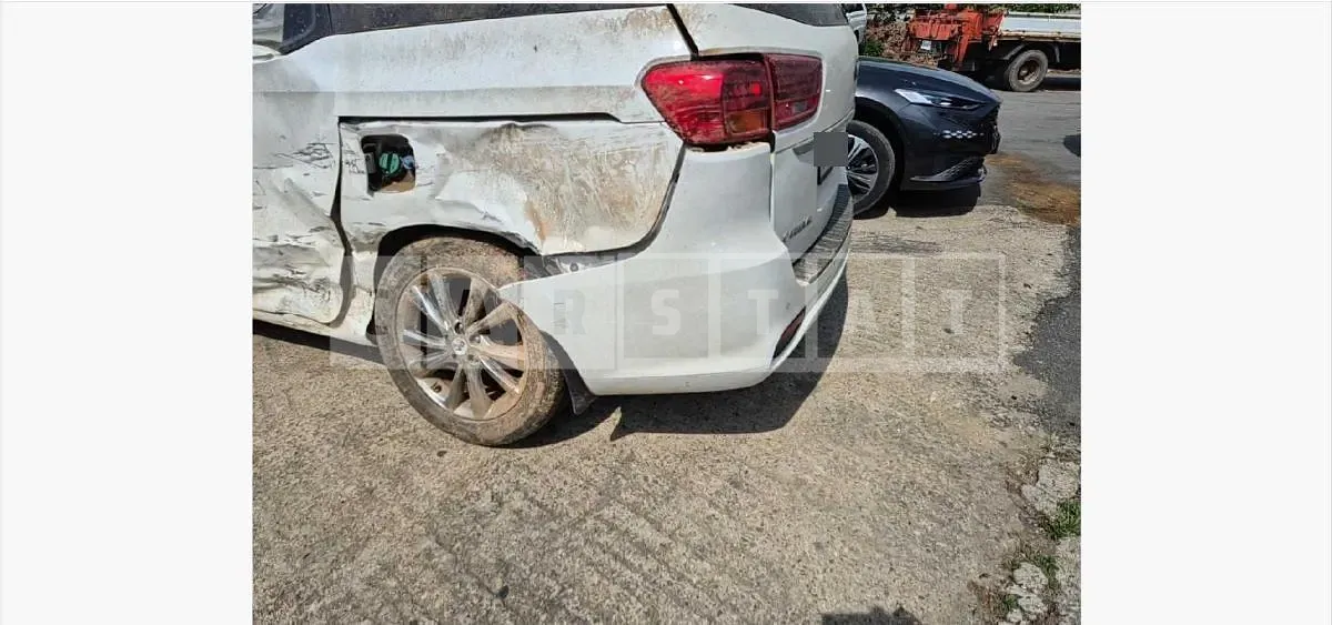 Photo 2 of 16: 2019 Kia Carnivals — Korean insurance auction