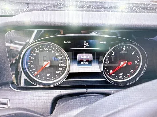 Photo 2 of 16: 2018 Mercedes-Benz E220d — Korean insurance auction